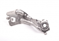 Кронштейн облицовки днища средний